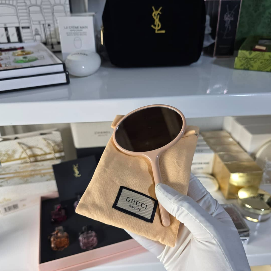 gucci brush & mirror