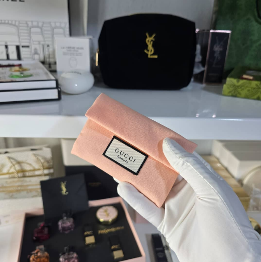 gucci brush & mirror