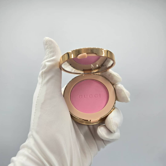blush gucci