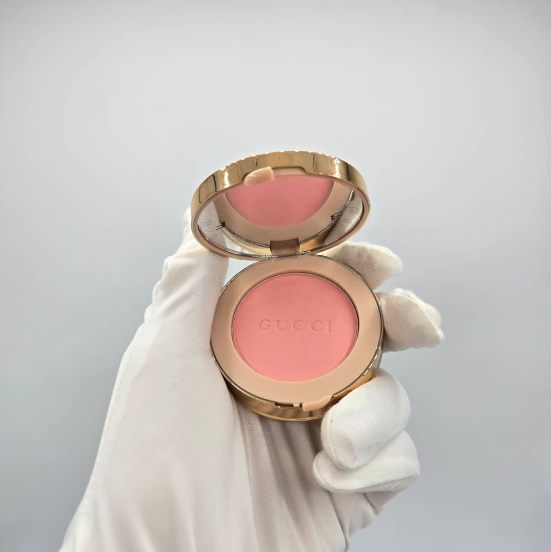 blush gucci
